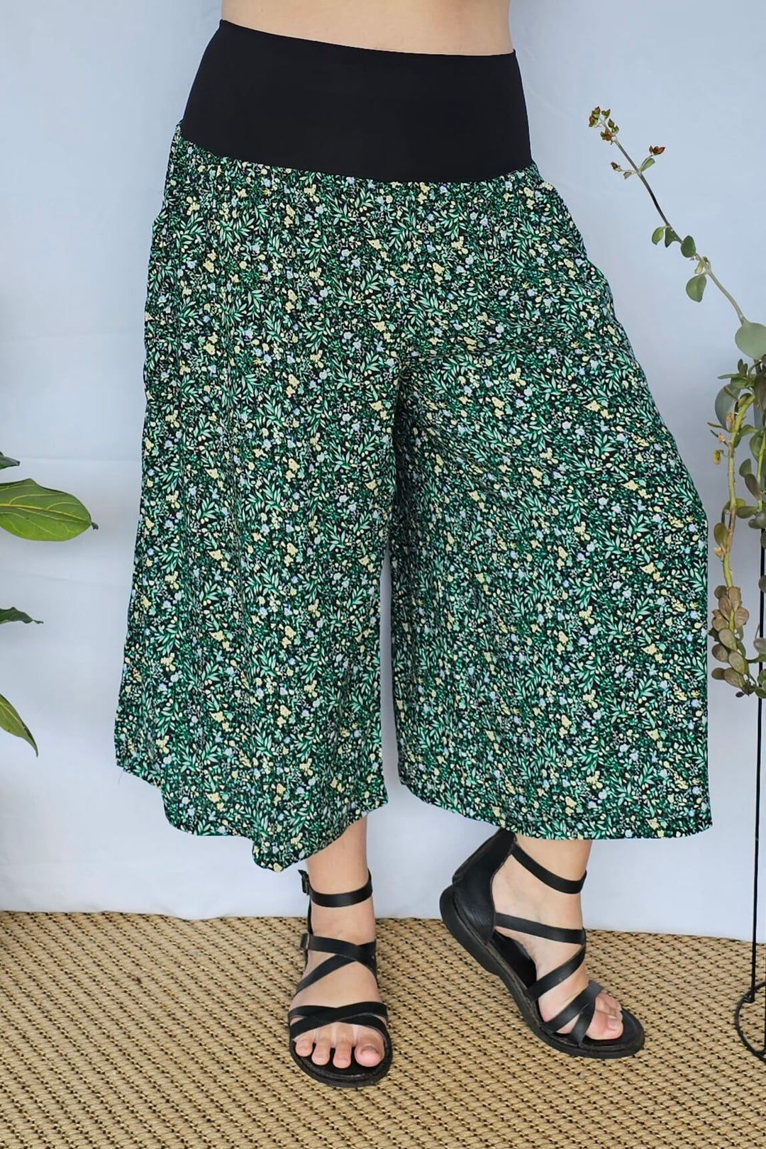 Detailed shot of the batik rayon fabric of Green Bloom 7/8 Palazzo Pants
