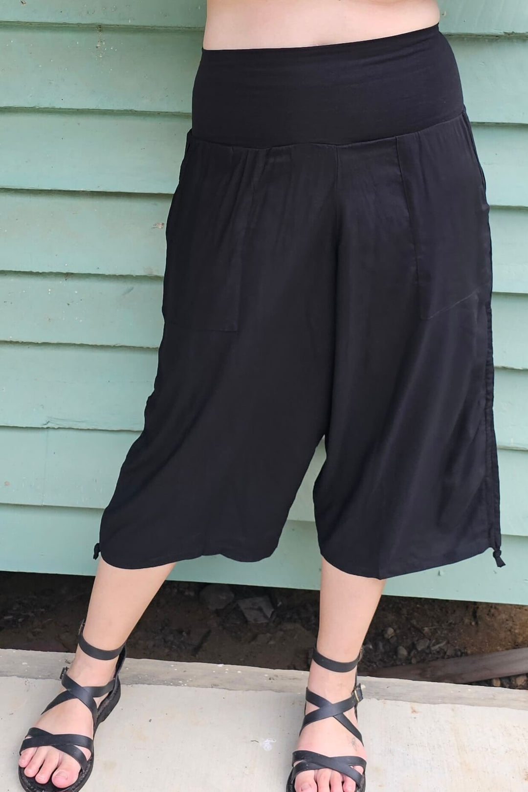 3/4 Black tummy shaper pants