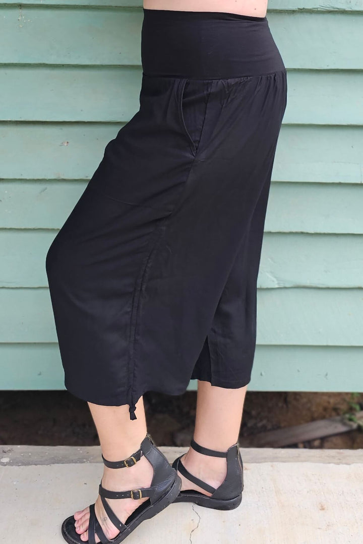 3/4 Black tummy shaper pants