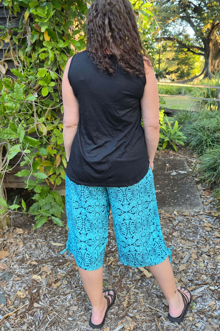 Black Swing Top