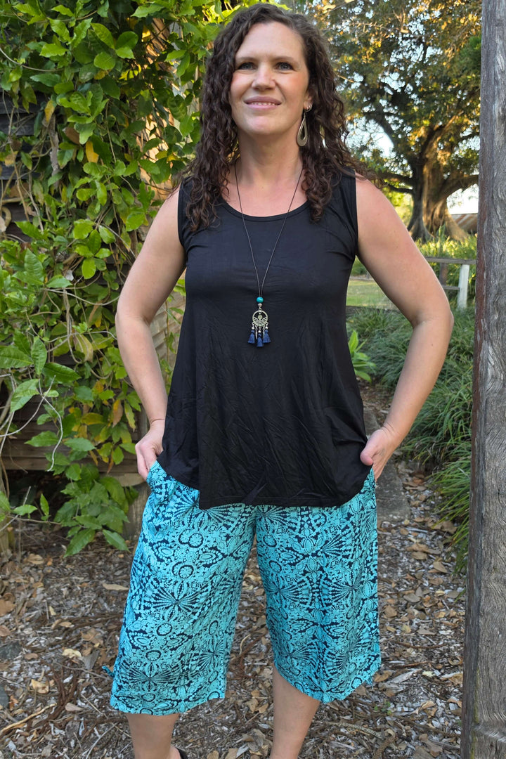Black Swing Top