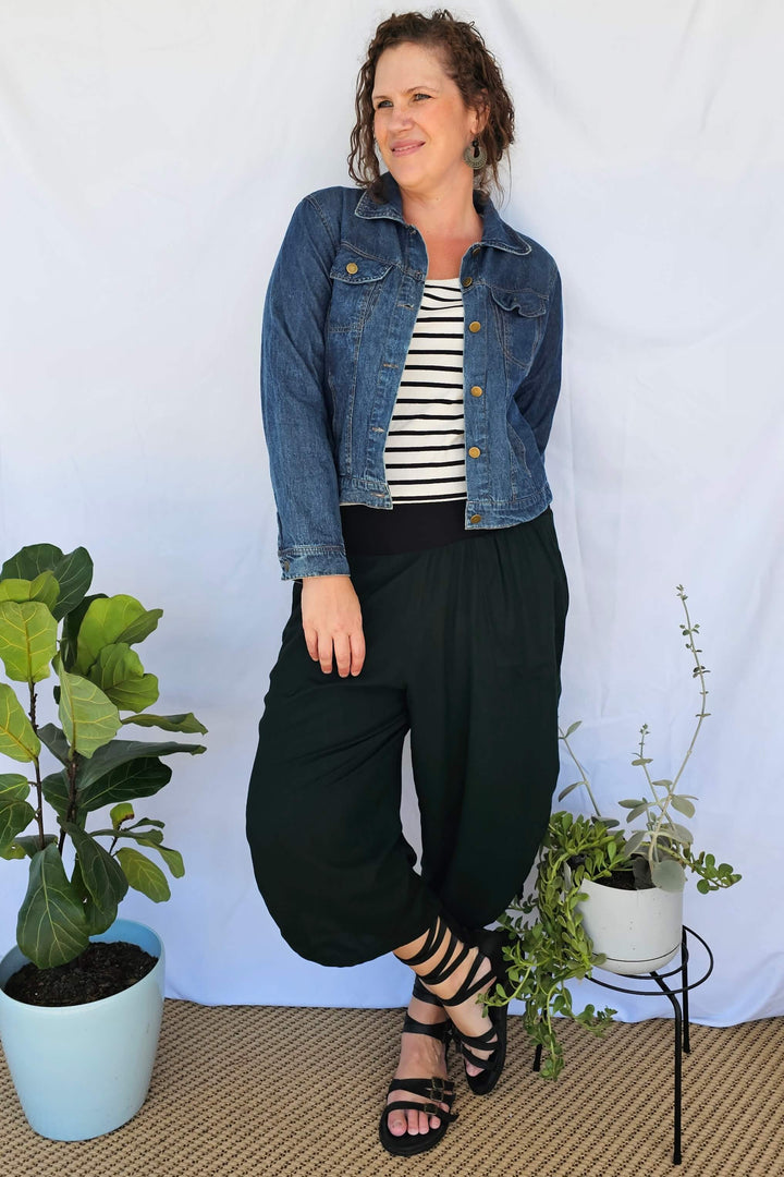 3/4 Moody Green Tummy Shaper Pants