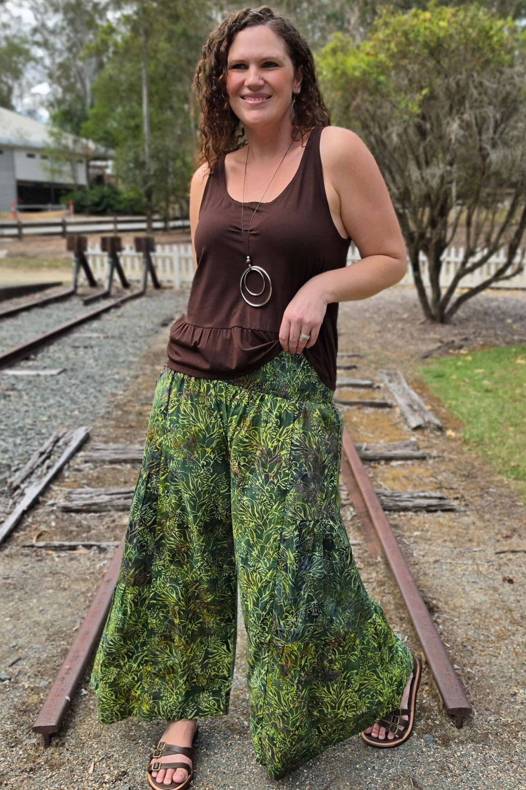 Evergreen Cotton Frill Pants